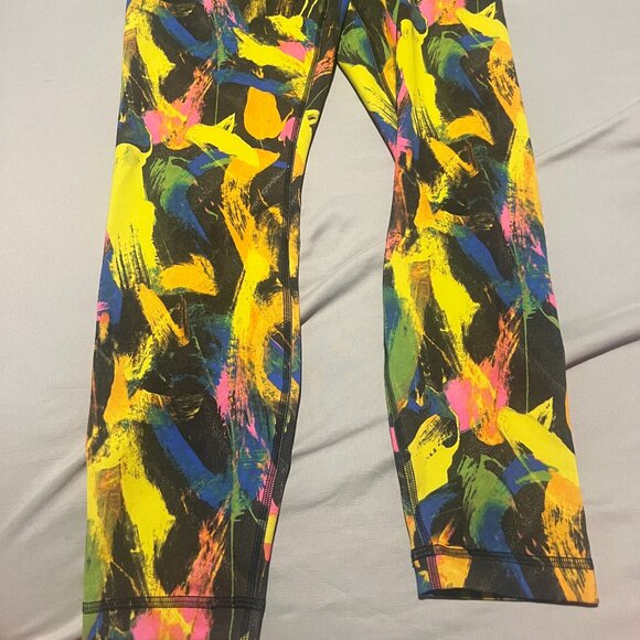 Lululemon Invigorate High-Rise Tight 25" Size 10 - Picture 7 of 15